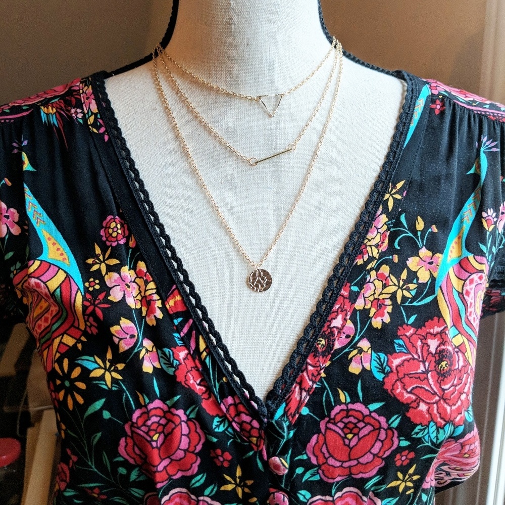 💥3 for $30💥 NWT Layered Golden Boho Necklace